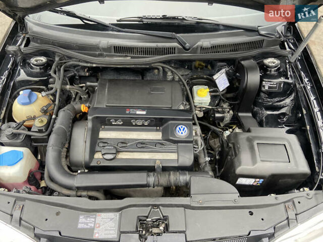 Чорний Фольксваген Гольф, об'ємом двигуна 1.39 л та пробігом 209 тис. км за 3650 $, фото 14 на Automoto.ua