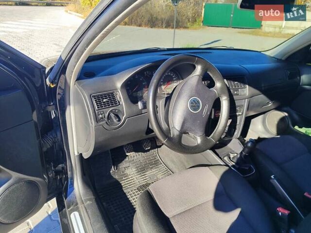 Чорний Фольксваген Гольф, об'ємом двигуна 1.6 л та пробігом 206 тис. км за 4150 $, фото 11 на Automoto.ua