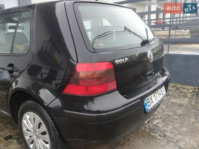 Черный Фольксваген Гольф, объемом двигателя 1.39 л и пробегом 220 тыс. км за 3500 $, фото 6 на Automoto.ua