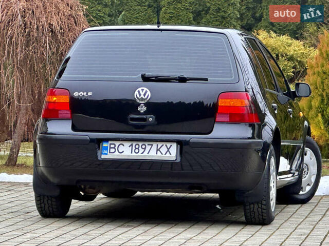 Черный Фольксваген Гольф, объемом двигателя 1.39 л и пробегом 197 тыс. км за 3997 $, фото 19 на Automoto.ua