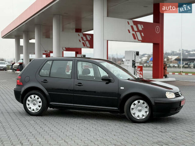 Черный Фольксваген Гольф, объемом двигателя 1.39 л и пробегом 267 тыс. км за 4150 $, фото 24 на Automoto.ua