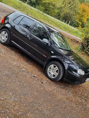 Черный Фольксваген Гольф, объемом двигателя 1.6 л и пробегом 271 тыс. км за 4300 $, фото 9 на Automoto.ua