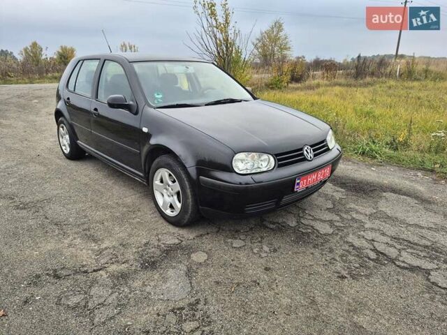 Черный Фольксваген Гольф, объемом двигателя 1.39 л и пробегом 232 тыс. км за 3950 $, фото 22 на Automoto.ua