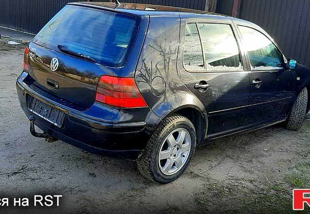 Черный Фольксваген Гольф, объемом двигателя 1.4 л и пробегом 200 тыс. км за 4200 $, фото 5 на Automoto.ua