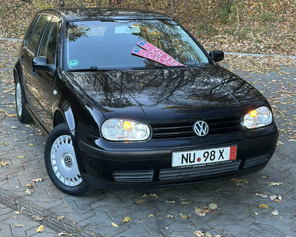 Черный Фольксваген Гольф, объемом двигателя 1.39 л и пробегом 231 тыс. км за 3799 $, фото 2 на Automoto.ua