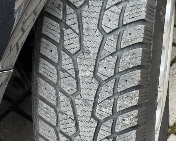 Черный Фольксваген Гольф, объемом двигателя 1.39 л и пробегом 197 тыс. км за 3997 $, фото 68 на Automoto.ua