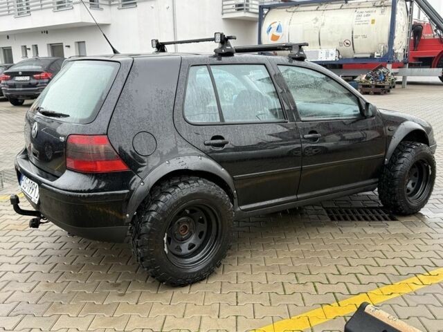 Черный Фольксваген Гольф, объемом двигателя 0 л и пробегом 258 тыс. км за 1600 $, фото 3 на Automoto.ua