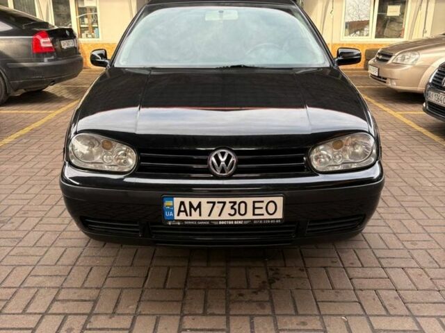 Черный Фольксваген Гольф, объемом двигателя 1.6 л и пробегом 240 тыс. км за 4100 $, фото 1 на Automoto.ua
