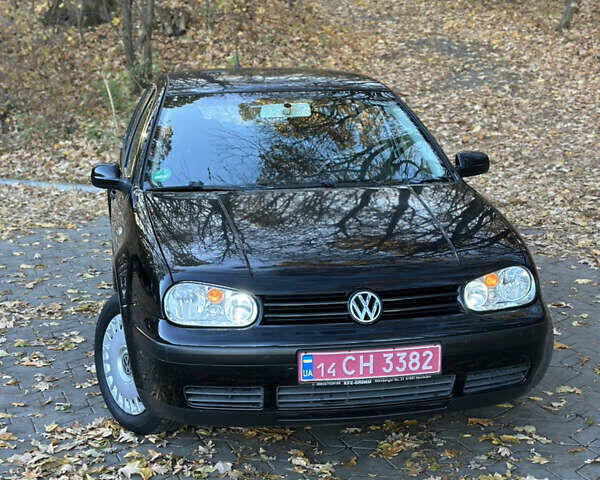 Черный Фольксваген Гольф, объемом двигателя 1.39 л и пробегом 231 тыс. км за 3799 $, фото 84 на Automoto.ua