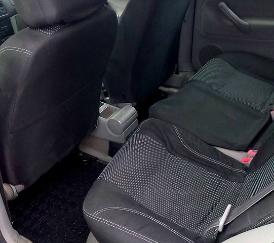 Черный Фольксваген Гольф, объемом двигателя 1.6 л и пробегом 255 тыс. км за 4700 $, фото 10 на Automoto.ua