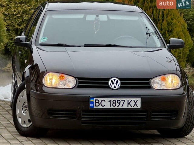 Черный Фольксваген Гольф, объемом двигателя 1.39 л и пробегом 197 тыс. км за 3997 $, фото 61 на Automoto.ua