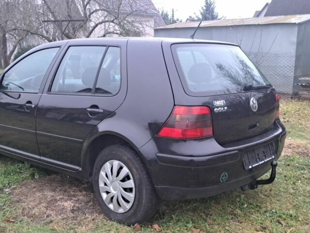 Черный Фольксваген Гольф, объемом двигателя 1.4 л и пробегом 200 тыс. км за 4200 $, фото 1 на Automoto.ua