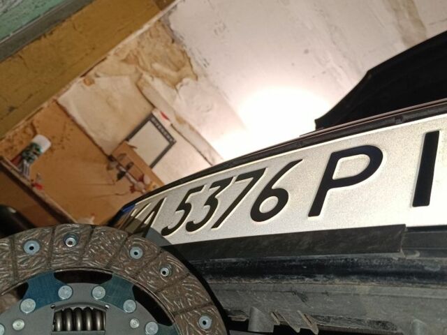 Чорний Фольксваген Гольф, об'ємом двигуна 1.6 л та пробігом 235 тис. км за 4500 $, фото 17 на Automoto.ua