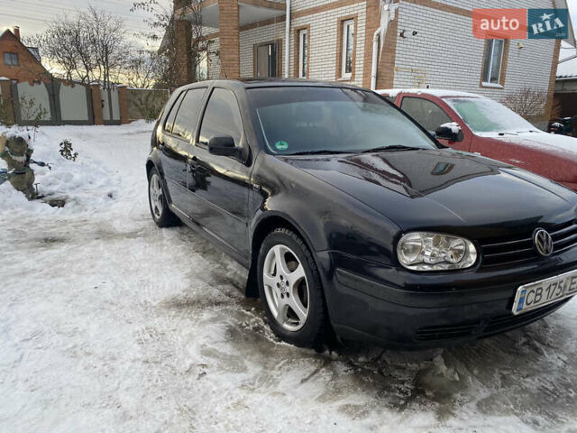 Черный Фольксваген Гольф, объемом двигателя 1.39 л и пробегом 275 тыс. км за 3850 $, фото 1 на Automoto.ua