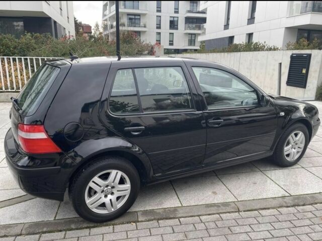 Черный Фольксваген Гольф, объемом двигателя 1.9 л и пробегом 240 тыс. км за 1100 $, фото 3 на Automoto.ua