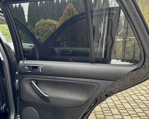 Черный Фольксваген Гольф, объемом двигателя 1.39 л и пробегом 197 тыс. км за 3997 $, фото 54 на Automoto.ua