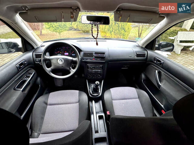 Черный Фольксваген Гольф, объемом двигателя 1.39 л и пробегом 197 тыс. км за 3997 $, фото 58 на Automoto.ua