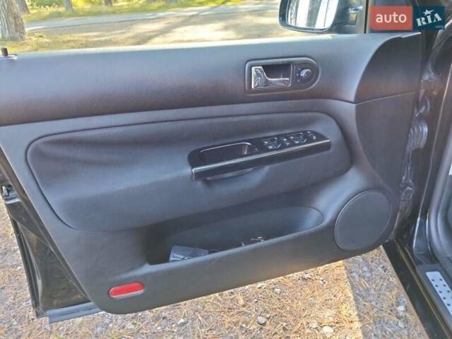 Чорний Фольксваген Гольф, об'ємом двигуна 1.6 л та пробігом 208 тис. км за 4600 $, фото 4 на Automoto.ua