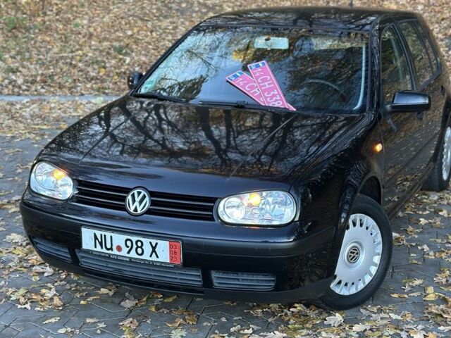 Черный Фольксваген Гольф, объемом двигателя 1.4 л и пробегом 230 тыс. км за 3799 $, фото 4 на Automoto.ua