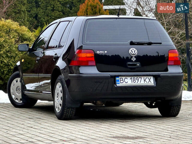 Черный Фольксваген Гольф, объемом двигателя 1.39 л и пробегом 197 тыс. км за 3997 $, фото 15 на Automoto.ua