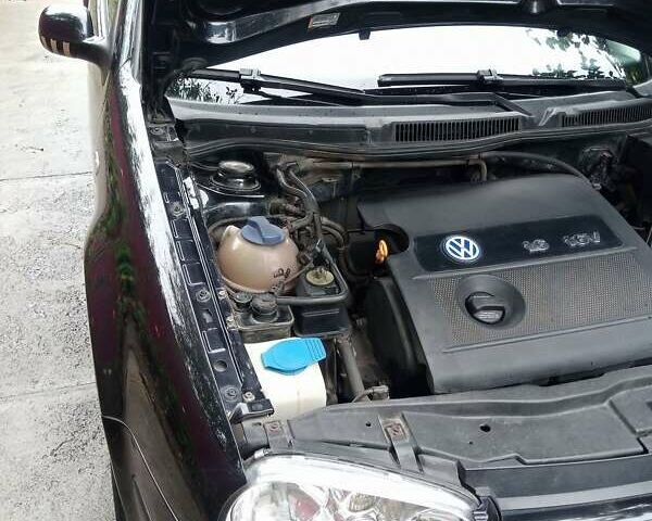 Черный Фольксваген Гольф, объемом двигателя 1.6 л и пробегом 291 тыс. км за 4299 $, фото 37 на Automoto.ua