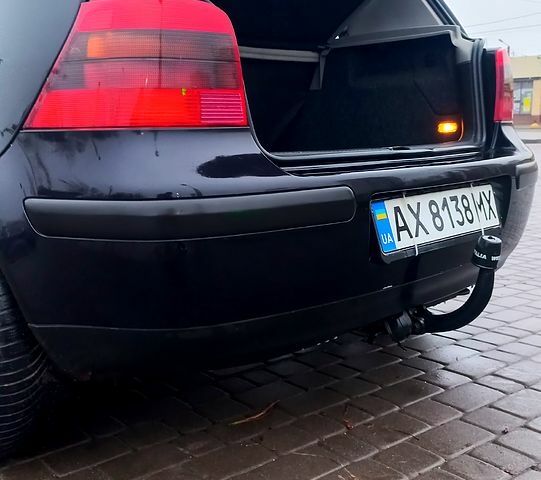 Черный Фольксваген Гольф, объемом двигателя 1.6 л и пробегом 255 тыс. км за 4700 $, фото 8 на Automoto.ua