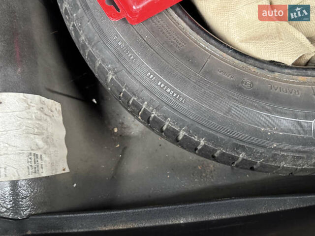 Черный Фольксваген Гольф, объемом двигателя 1.39 л и пробегом 197 тыс. км за 3997 $, фото 67 на Automoto.ua