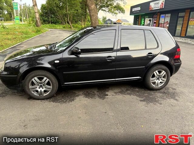 Черный Фольксваген Гольф, объемом двигателя 1.6 л и пробегом 353 тыс. км за 4100 $, фото 1 на Automoto.ua