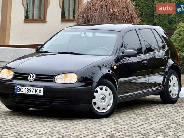 Черный Фольксваген Гольф, объемом двигателя 1.39 л и пробегом 197 тыс. км за 3997 $, фото 6 на Automoto.ua
