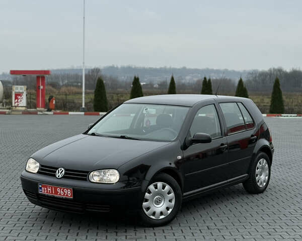 Черный Фольксваген Гольф, объемом двигателя 1.39 л и пробегом 267 тыс. км за 4150 $, фото 2 на Automoto.ua