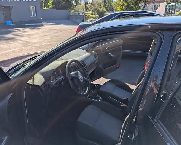 Чорний Фольксваген Гольф, об'ємом двигуна 1.6 л та пробігом 223 тис. км за 4500 $, фото 13 на Automoto.ua