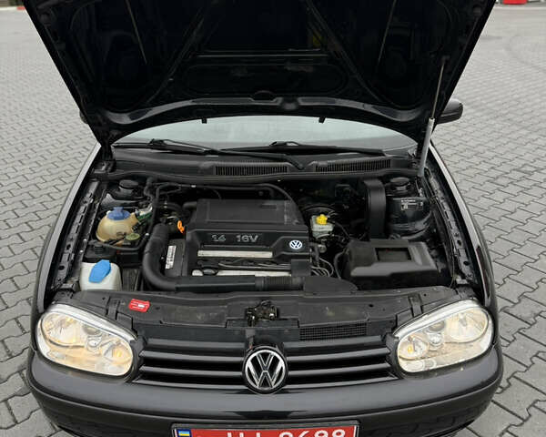 Черный Фольксваген Гольф, объемом двигателя 1.39 л и пробегом 267 тыс. км за 4150 $, фото 48 на Automoto.ua