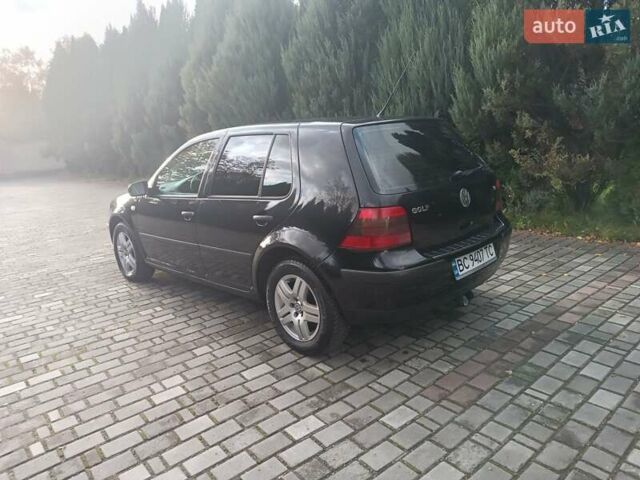 Черный Фольксваген Гольф, объемом двигателя 1.6 л и пробегом 227 тыс. км за 4550 $, фото 3 на Automoto.ua