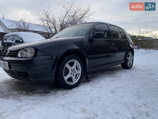 Черный Фольксваген Гольф, объемом двигателя 1.39 л и пробегом 275 тыс. км за 3850 $, фото 11 на Automoto.ua