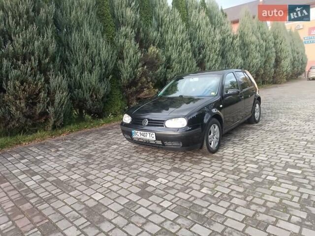 Черный Фольксваген Гольф, объемом двигателя 1.6 л и пробегом 227 тыс. км за 4550 $, фото 12 на Automoto.ua