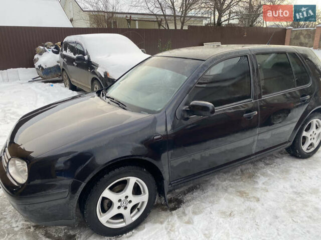 Черный Фольксваген Гольф, объемом двигателя 1.39 л и пробегом 275 тыс. км за 3850 $, фото 9 на Automoto.ua