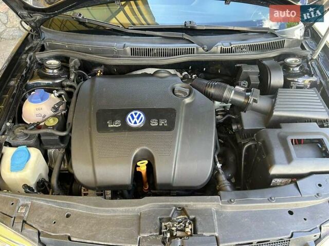 Черный Фольксваген Гольф, объемом двигателя 1.6 л и пробегом 257 тыс. км за 4900 $, фото 8 на Automoto.ua