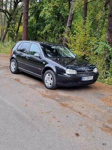 Черный Фольксваген Гольф, объемом двигателя 1.6 л и пробегом 271 тыс. км за 4300 $, фото 2 на Automoto.ua