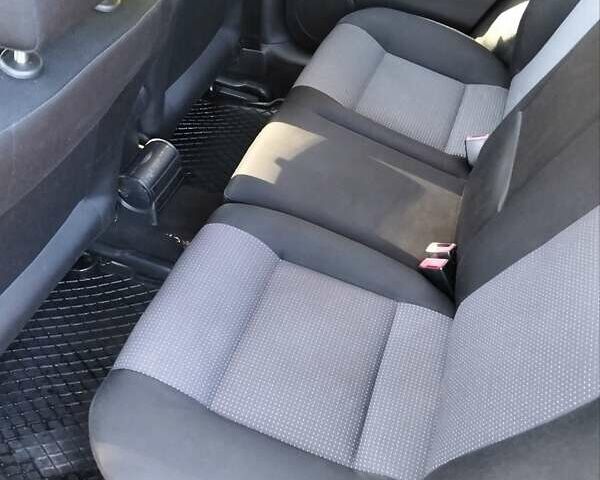 Чорний Фольксваген Гольф, об'ємом двигуна 1.6 л та пробігом 208 тис. км за 4600 $, фото 10 на Automoto.ua