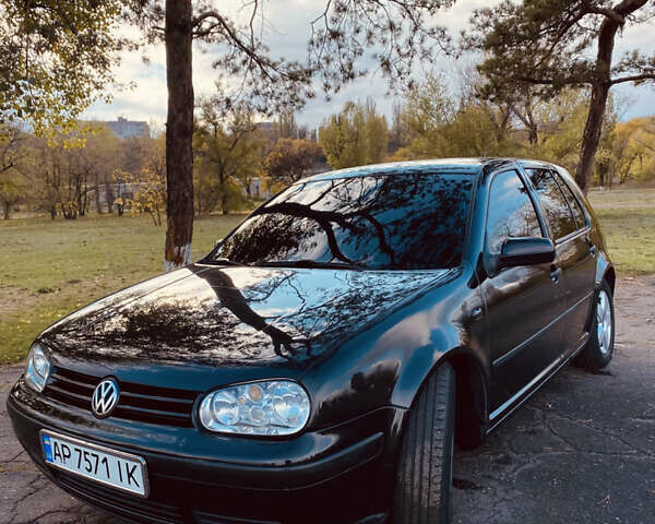 Черный Фольксваген Гольф, объемом двигателя 1.6 л и пробегом 290 тыс. км за 4300 $, фото 4 на Automoto.ua