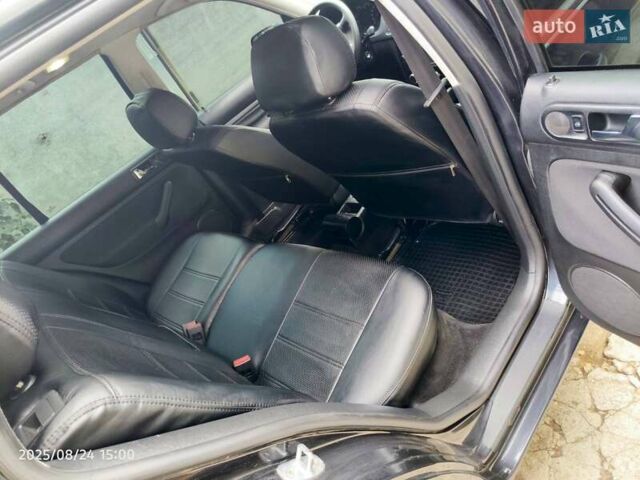 Черный Фольксваген Гольф, объемом двигателя 1.39 л и пробегом 225 тыс. км за 4800 $, фото 6 на Automoto.ua