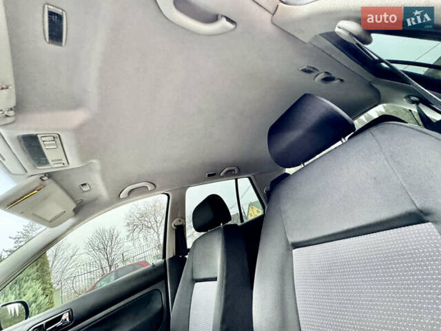 Черный Фольксваген Гольф, объемом двигателя 1.39 л и пробегом 197 тыс. км за 3997 $, фото 30 на Automoto.ua