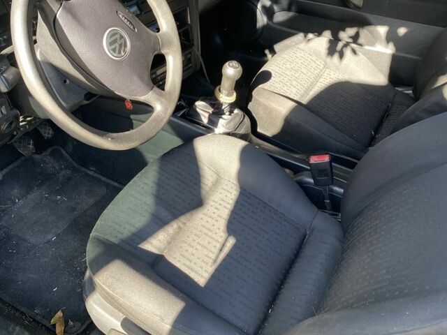 Чорний Фольксваген Гольф, об'ємом двигуна 1.9 л та пробігом 300 тис. км за 1800 $, фото 7 на Automoto.ua