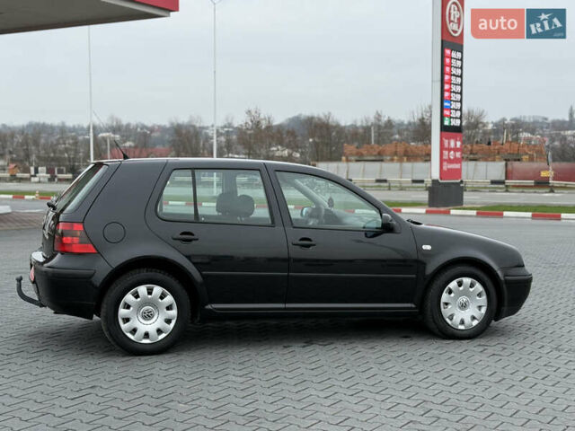 Черный Фольксваген Гольф, объемом двигателя 1.39 л и пробегом 267 тыс. км за 4150 $, фото 16 на Automoto.ua