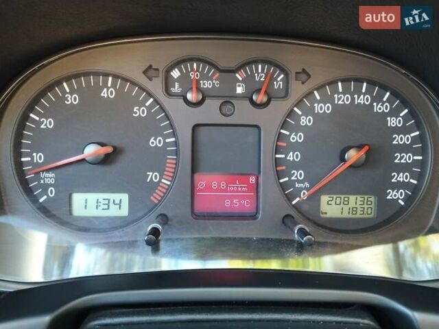 Чорний Фольксваген Гольф, об'ємом двигуна 1.6 л та пробігом 208 тис. км за 4600 $, фото 13 на Automoto.ua