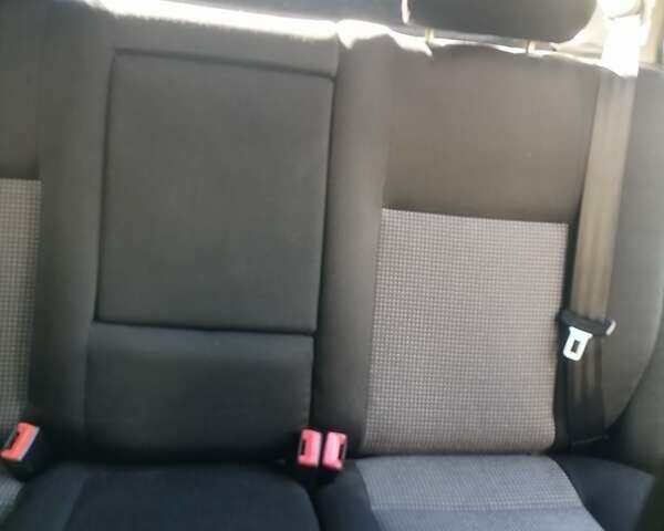 Чорний Фольксваген Гольф, об'ємом двигуна 1.6 л та пробігом 215 тис. км за 4700 $, фото 3 на Automoto.ua