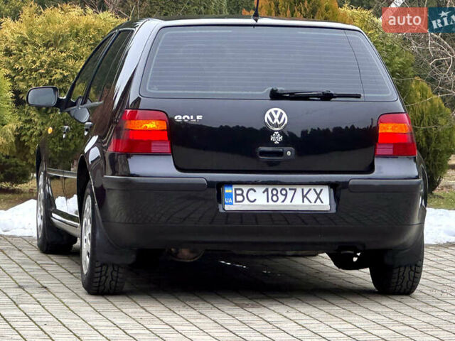 Черный Фольксваген Гольф, объемом двигателя 1.39 л и пробегом 197 тыс. км за 3997 $, фото 14 на Automoto.ua