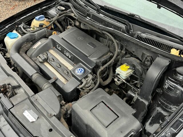 Черный Фольксваген Гольф, объемом двигателя 1.4 л и пробегом 238 тыс. км за 4300 $, фото 16 на Automoto.ua