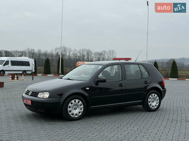 Черный Фольксваген Гольф, объемом двигателя 1.39 л и пробегом 267 тыс. км за 4150 $, фото 13 на Automoto.ua