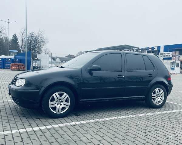 Черный Фольксваген Гольф, объемом двигателя 1.6 л и пробегом 288 тыс. км за 4300 $, фото 6 на Automoto.ua